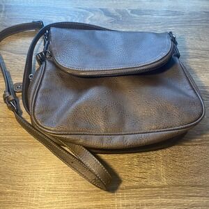 Moda Luxe Dark Brown Pebbled Vegan‎ Leather Crossbody Bag Expandable Flap Zip